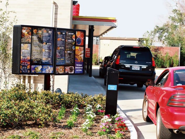 How QSR Marketers are Using Location Intelligence to Improve Revenue and Loyalty Location Intelligence